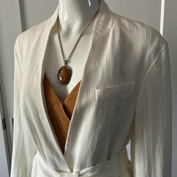Zara Woman Textured White Blazer Jacket - Picture 7 of 17